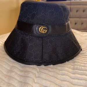 Gucci Bucket Hat Black